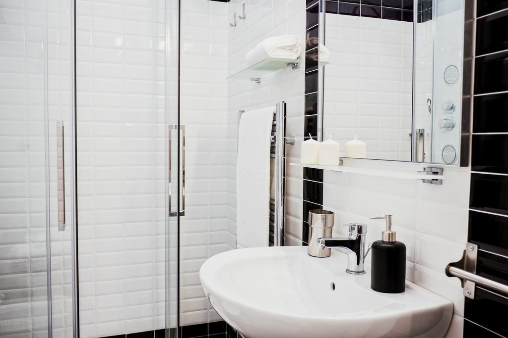 Bmga L Stylish Industrial Termini Apartment Rome Luaran gambar