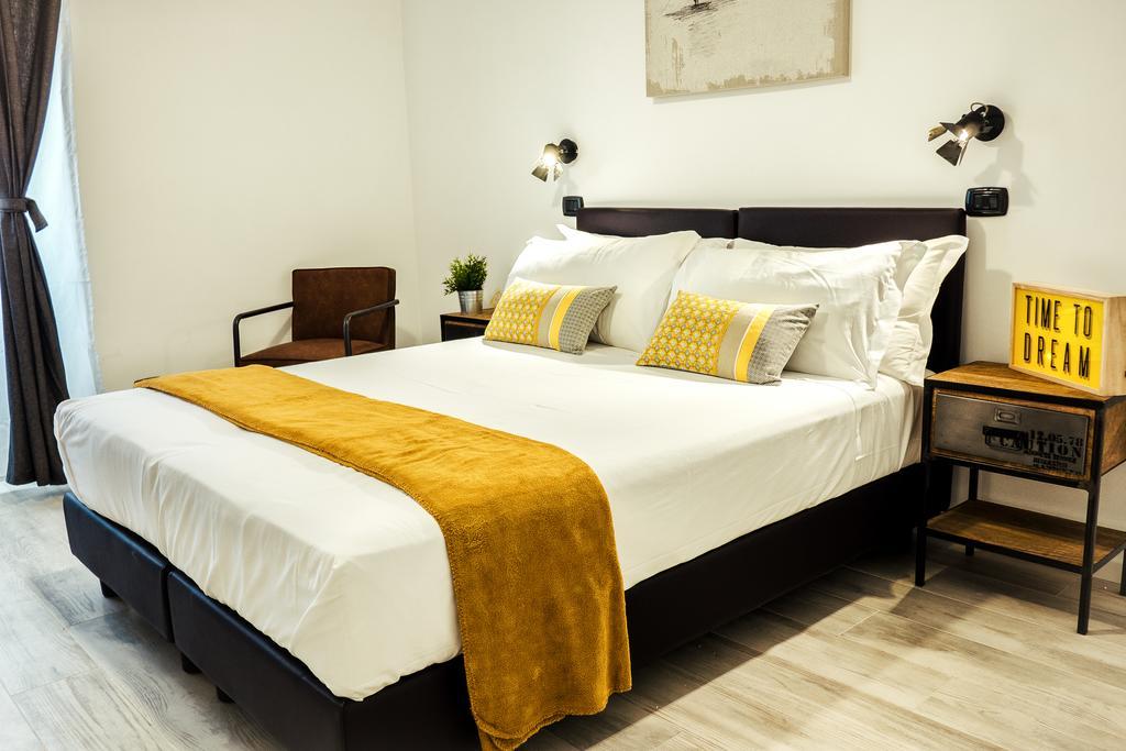 Bmga L Stylish Industrial Termini Apartment Rome Luaran gambar
